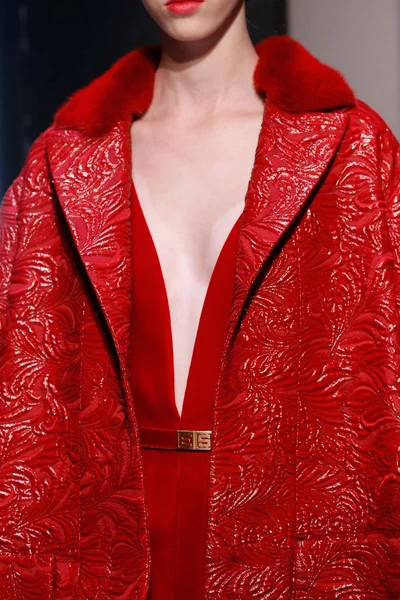 Look 9